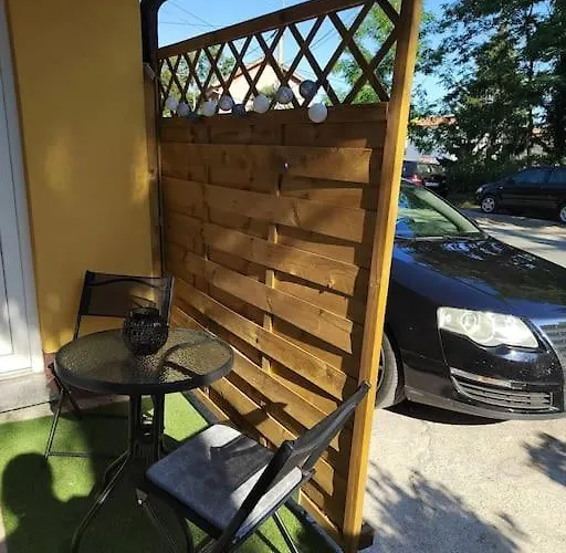 アパート Tadic マトゥリ